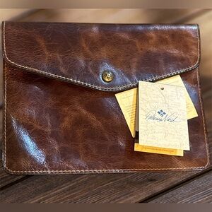 Patricia Nash Midi Tech Portfolio for Ipad Leather Cognac